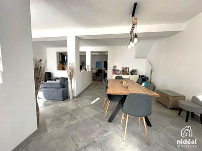 Maison - 148 m² - 6 pièces