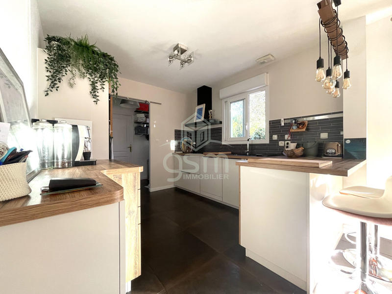 Maison contemporaine - 137 m² - 6 pièces