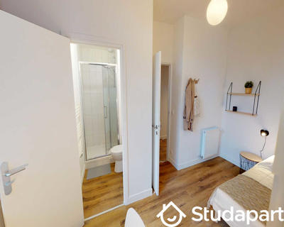 Chambre - 280 m² - 1 pièce