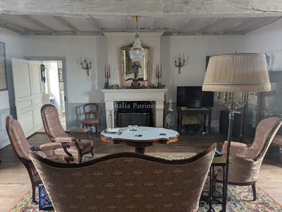 Maison - 278 m² - 12 pièces