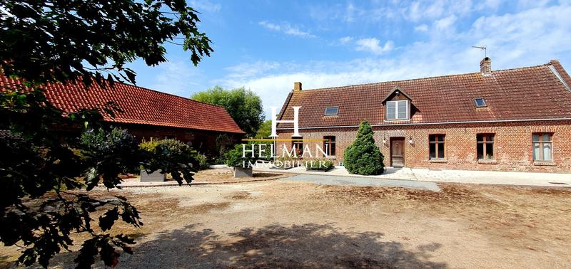 Maison - 536 m² - 16 pièces