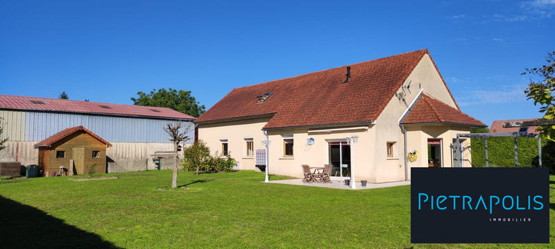 Maison - 180 m² - 8 pièces