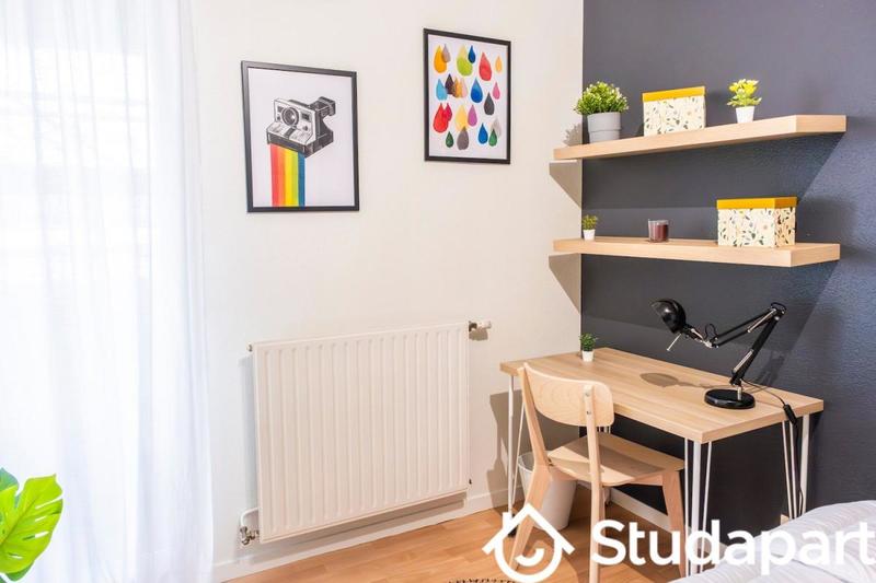 Chambre - 9 m² - 1 pièce