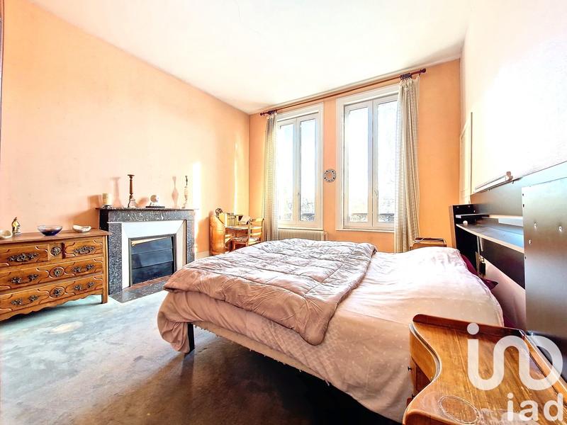 Maison de ville - 260 m² - 11 pièces