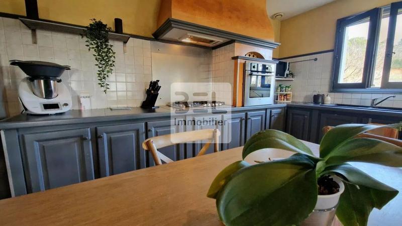 Villa - 232 m² - 11 pièces