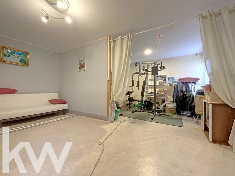 Viager - Maison - 233 m² - 10 pièces