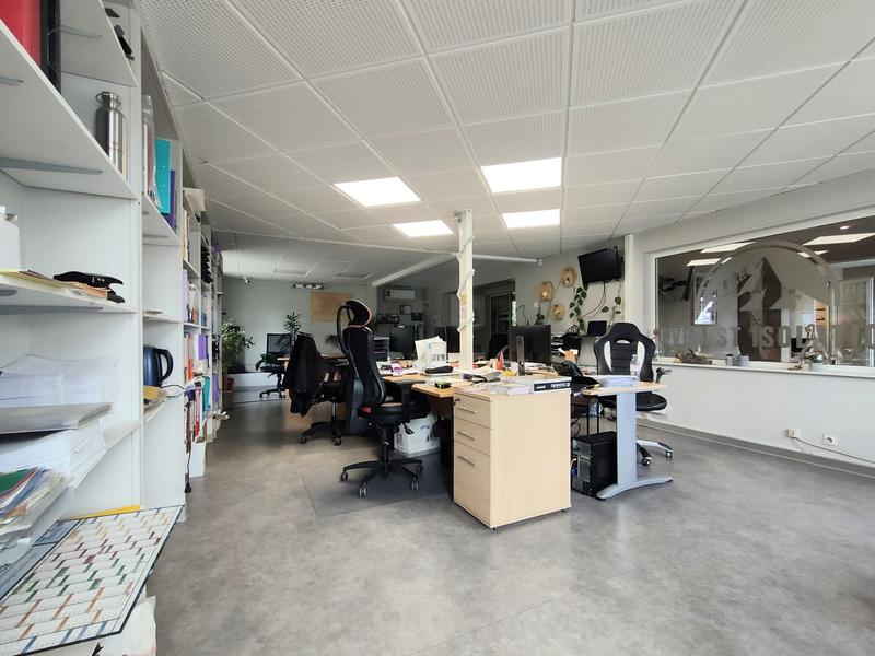 Local d'activités - 700 m²