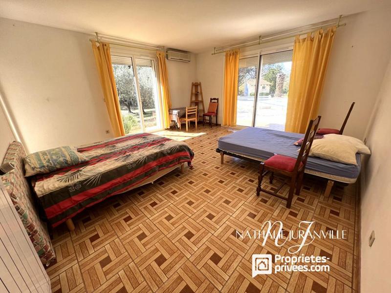 Villa - 254 m² - 6 pièces