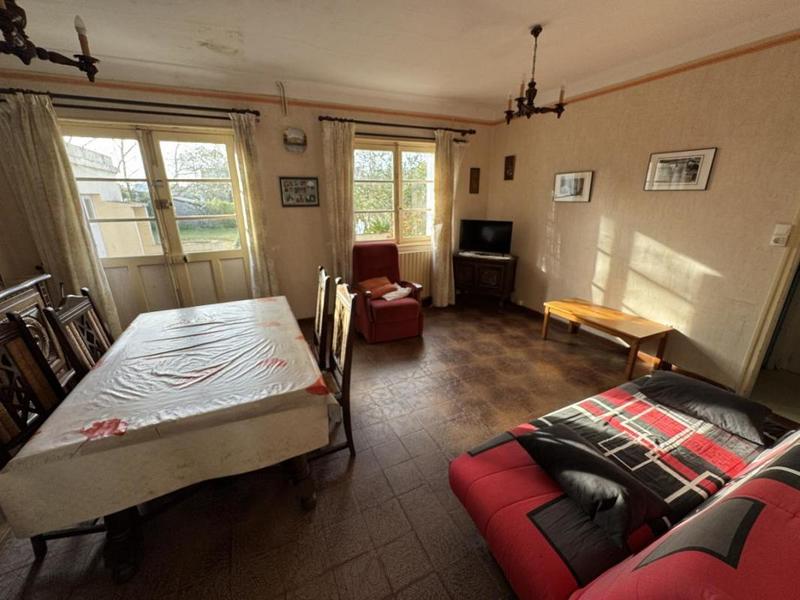 Maison - 90 m² - 5 pièces