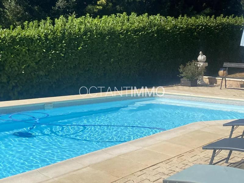 Maison - 94 m² - 4 pièces