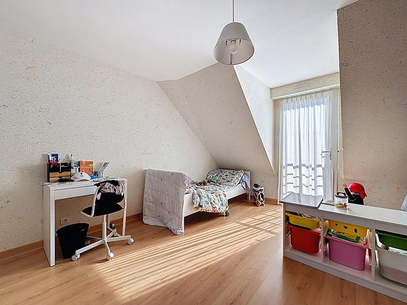 Maison - 175 m² - 8 pièces