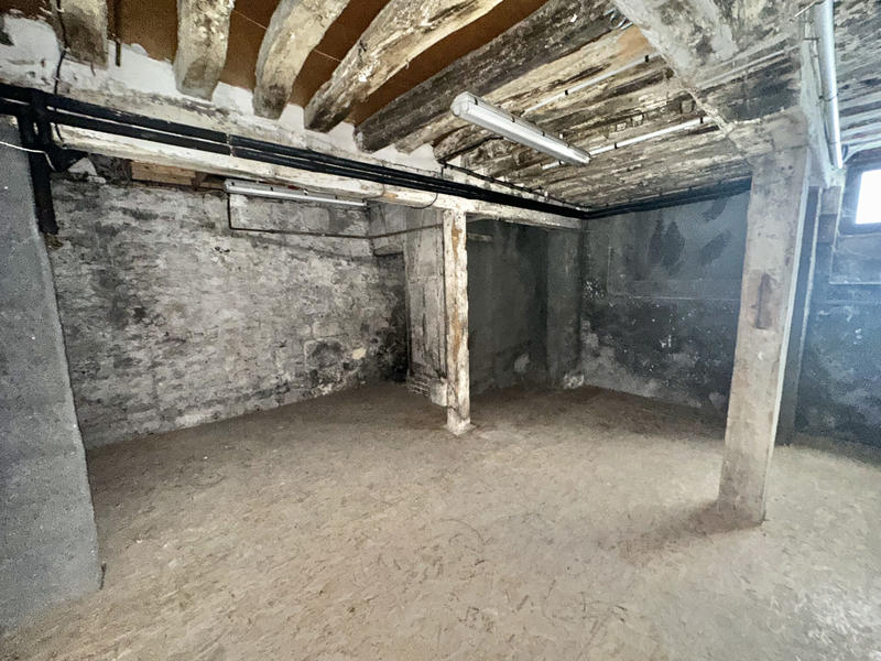 Local commercial - 81 m²