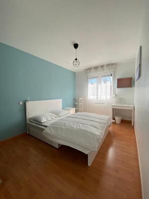 Appartement - 80 m² - 4 pièces