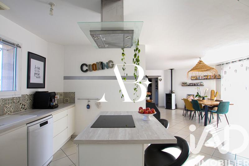 Maison - 98 m² - 4 pièces