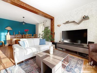 Maison - 96 m² - 6 pièces