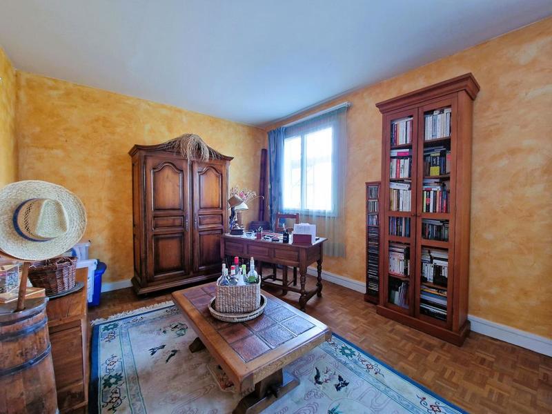 Appartement - 95 m² - 4 pièces