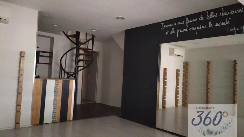 Local commercial - 50 m² - 3 pièces