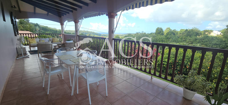 Maison - 122 m² - 5 pièces