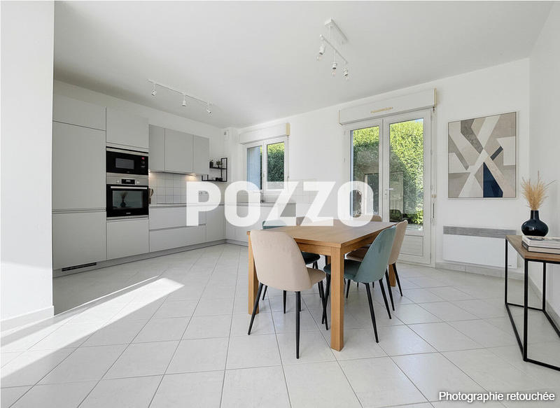 Maison - 96 m² - 5 pièces