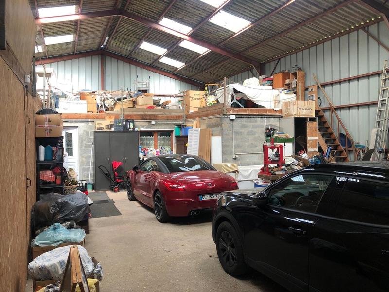 Local commercial - 1 050 m² - 9 pièces