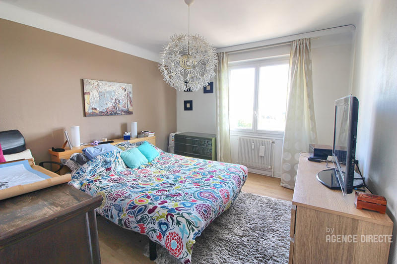 Appartement - 98 m² - 5 pièces