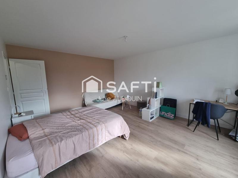 Maison - 240 m² - 9 pièces