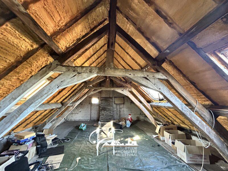 Demeure - 218 m² - 9 pièces