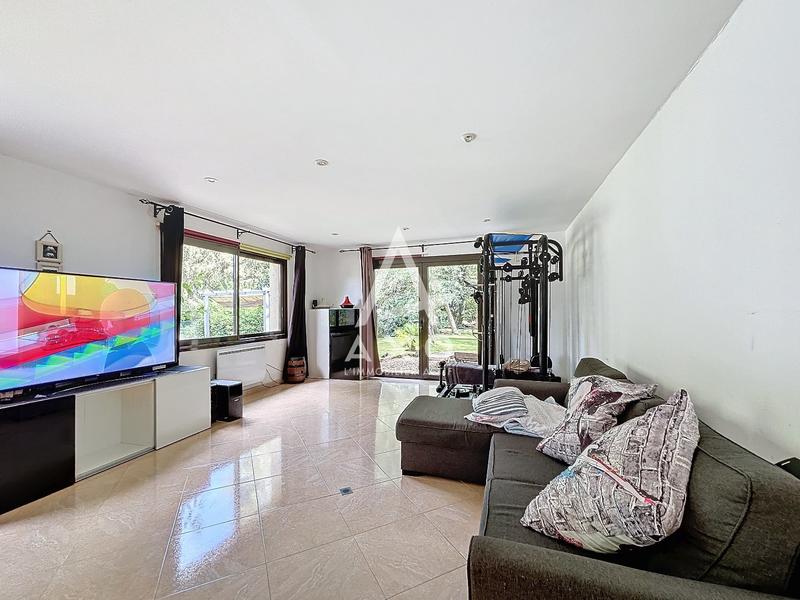 Maison - 122 m² - 4 pièces