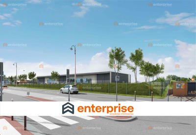 Local commercial - 1 600 m²