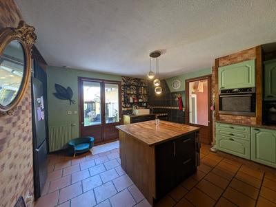 Maison - 231 m² - 5 pièces