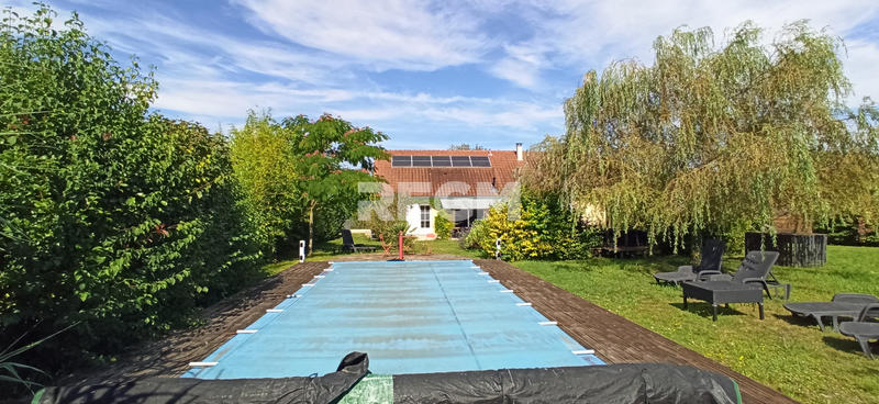 Maison - 135 m² - 6 pièces