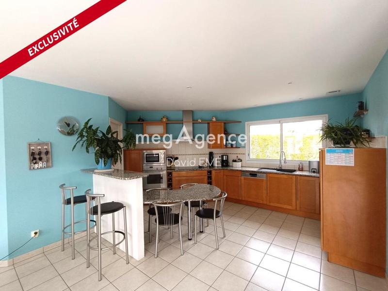 Maison traditionnelle - 163 m² - 7 pièces