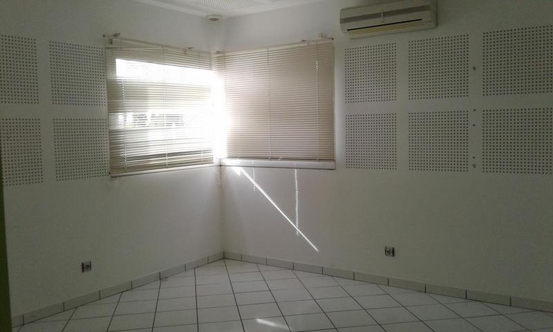 Bureau - 220 m²