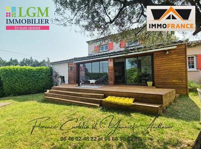 Maison - 161 m² - 6 pièces