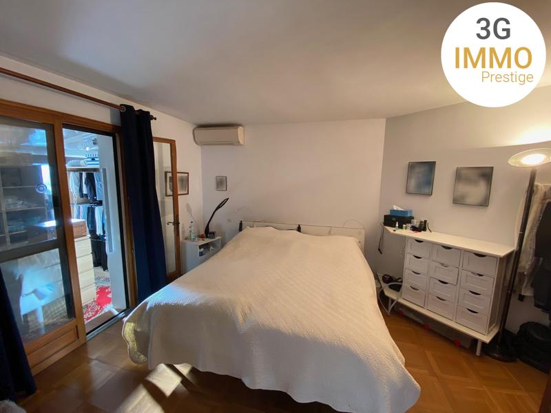 Demeure - 230 m² - 7 pièces