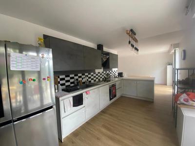 Maison - 147 m² - 6 pièces