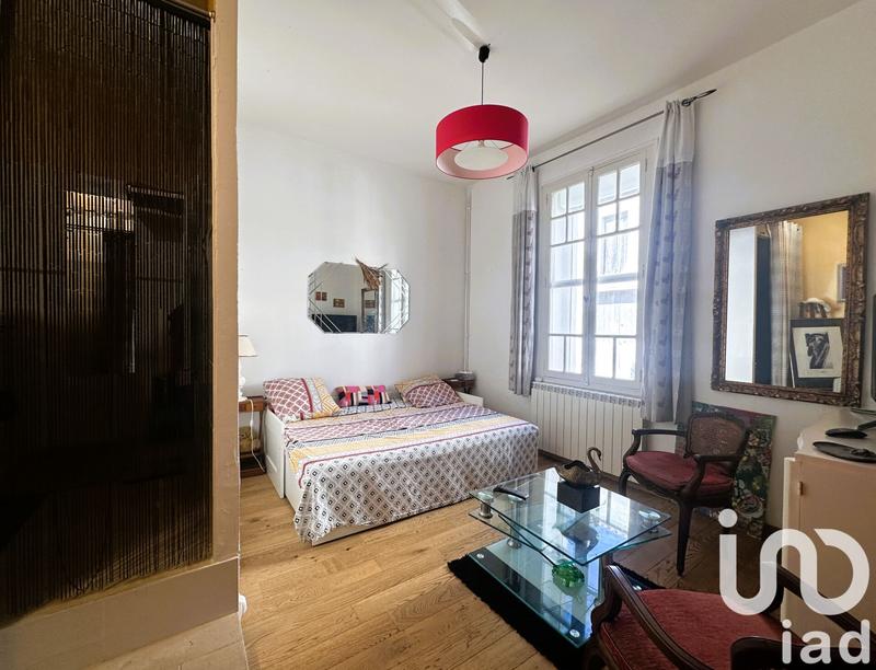 Maison - 240 m² - 8 pièces