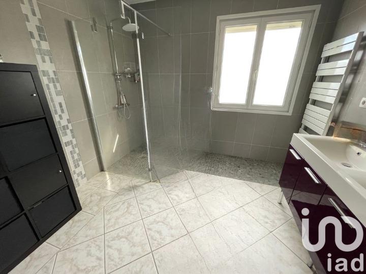 Maison - 209 m² - 6 pièces