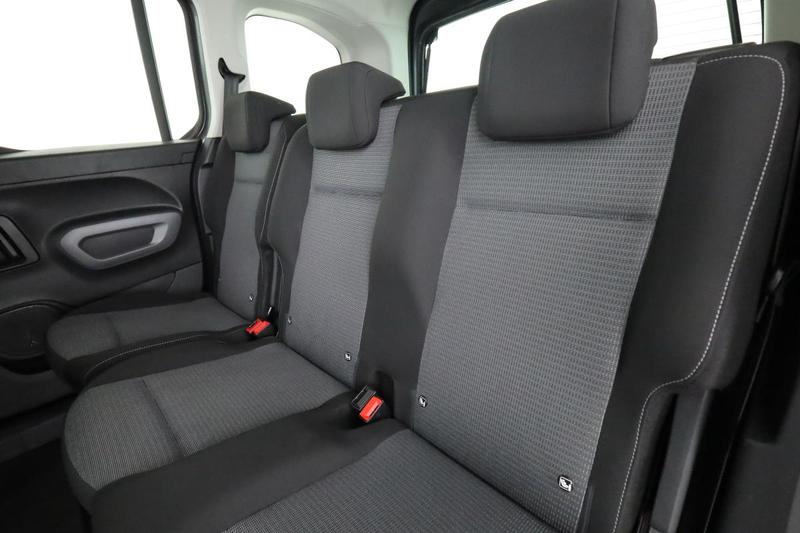Toyota Proace City Verso Medium 1.5 d-4d Executive 100 ch