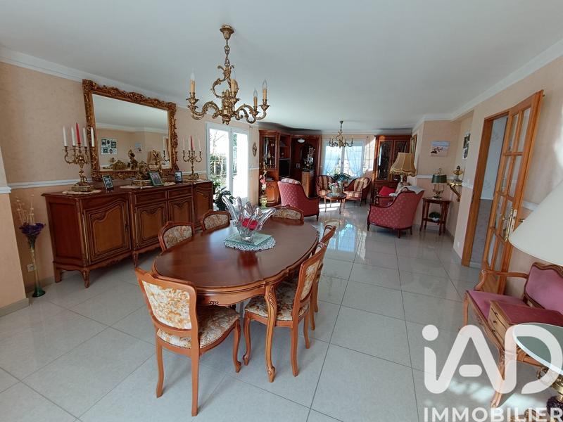 Maison - 174 m² - 6 pièces