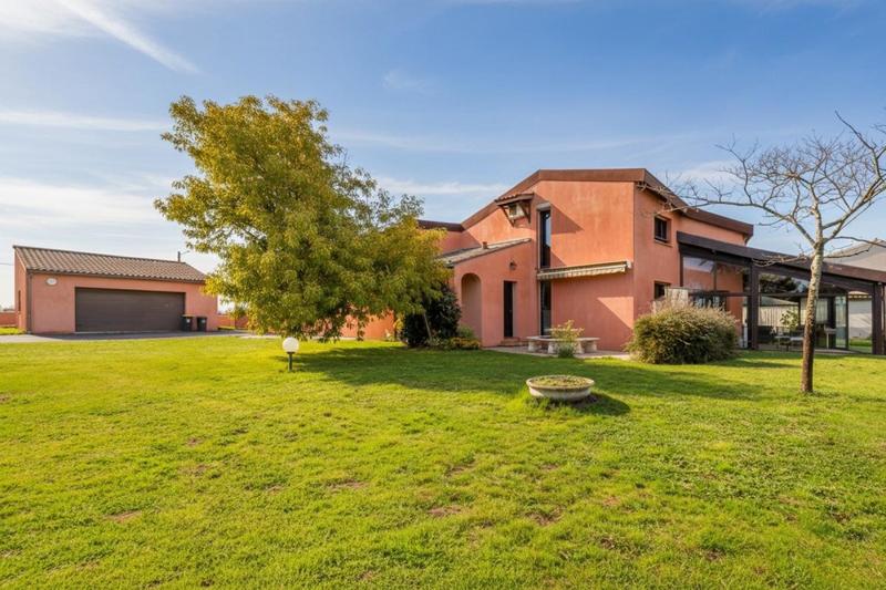Villa - 250 m² - 7 pièces