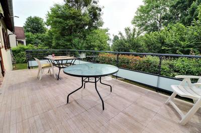 Maison - 171 m² - 9 pièces