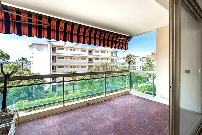 Appartement - 95 m² - 4 pièces