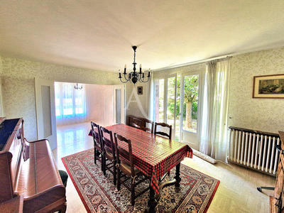 Maison - 110 m² - 6 pièces