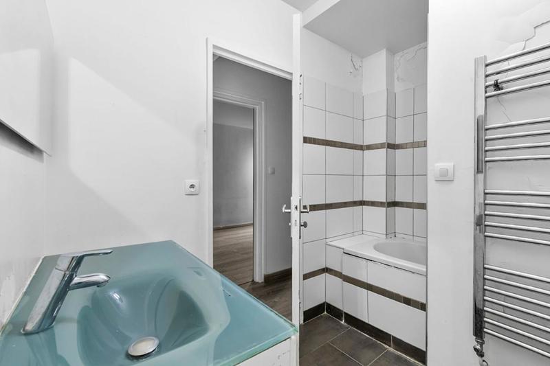 Appartement - 95 m² - 5 pièces