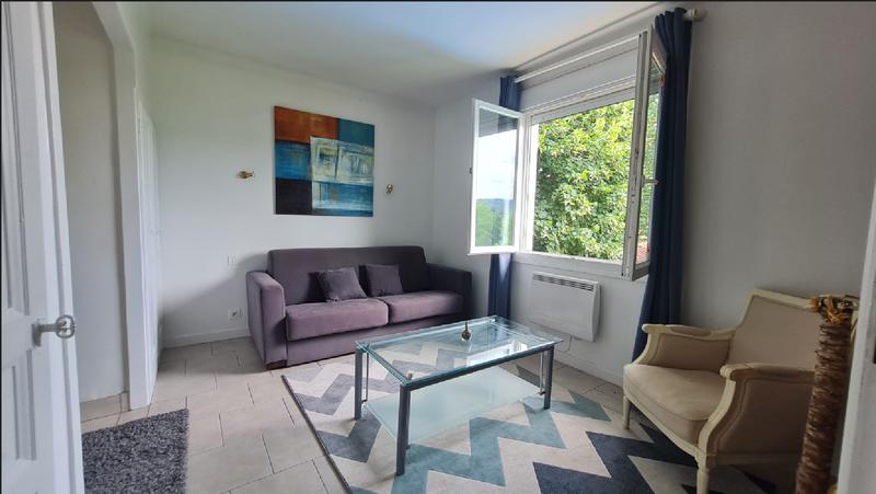 Maison - 300 m² - 7 pièces