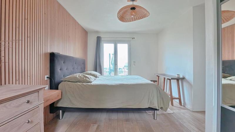 Pavillon - 235 m² - 7 pièces