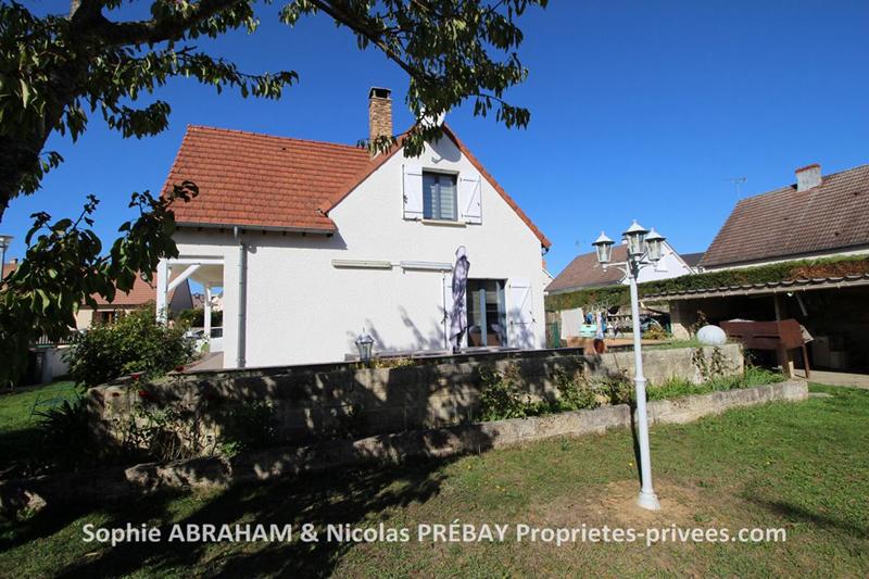 Maison - 94 m² - 5 pièces