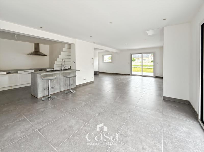 Maison - 204 m² - 7 pièces