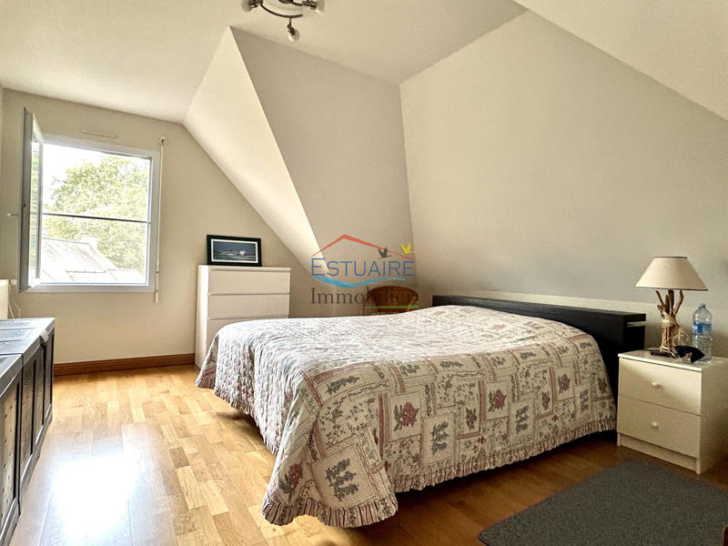 Maison traditionnelle - 161 m² - 6 pièces